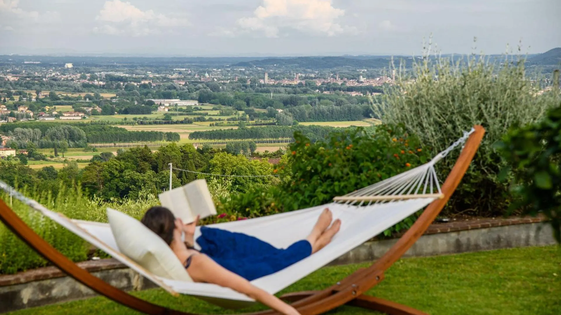 Villa Lontana Lucca Italy