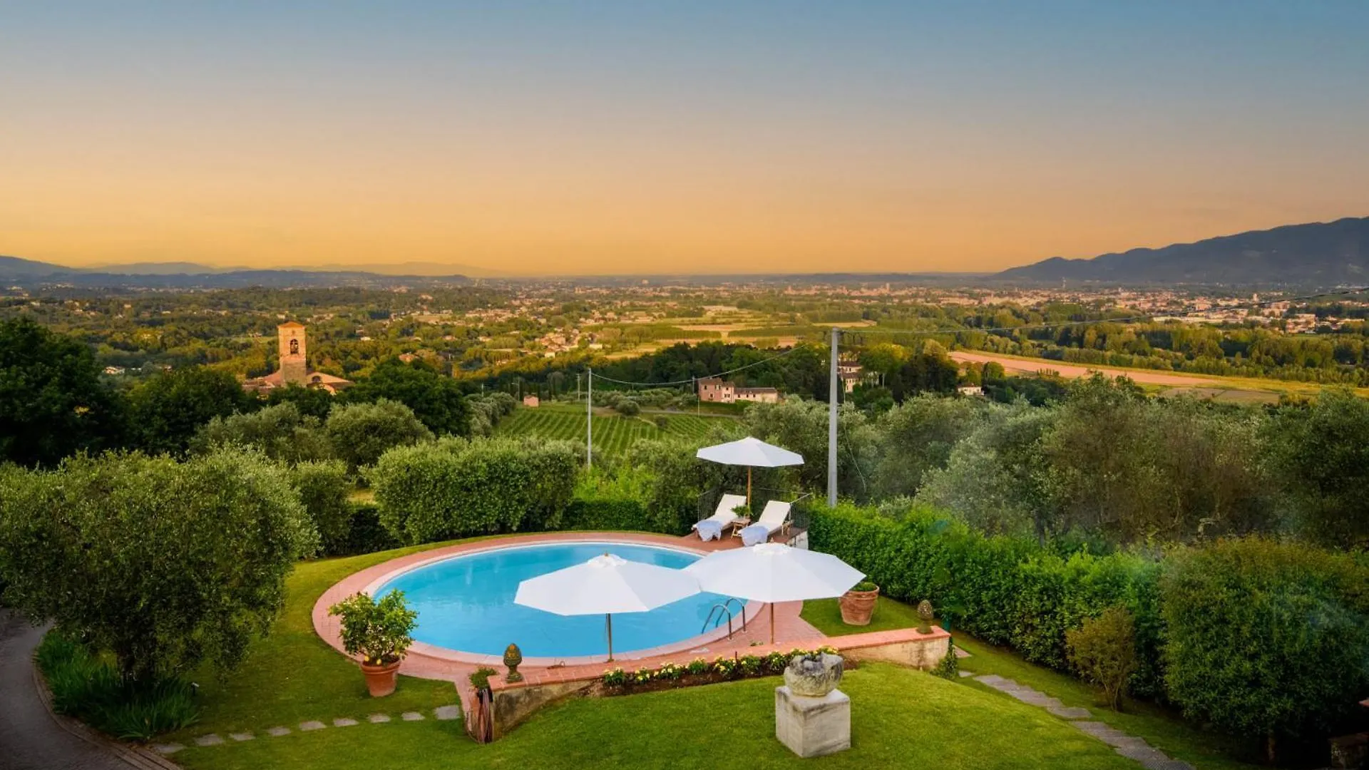 Villa Lontana Lucca