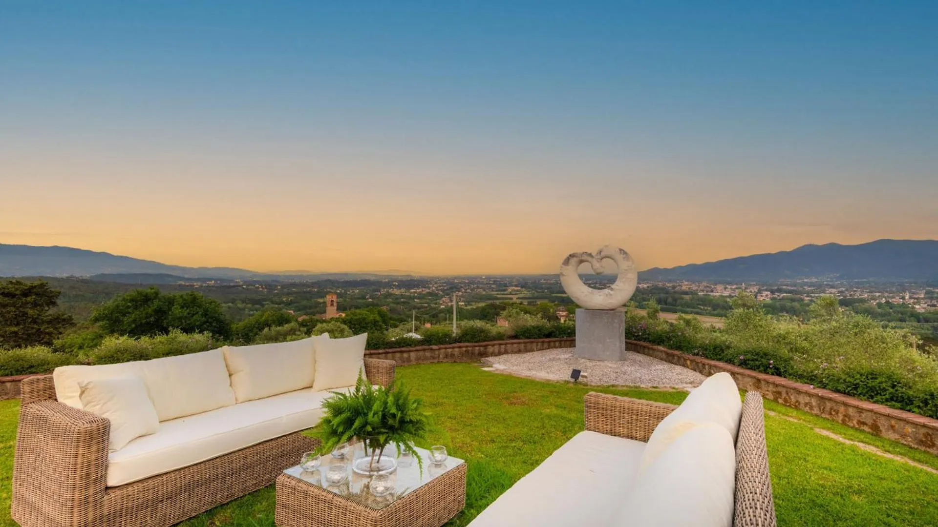 Villa Lontana Lucca Italia